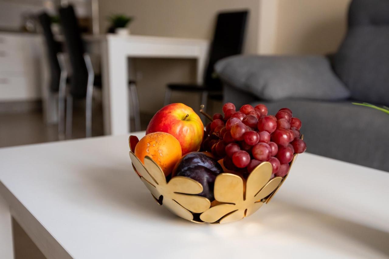 Dona Concha Alameda Apartment Севиля Екстериор снимка